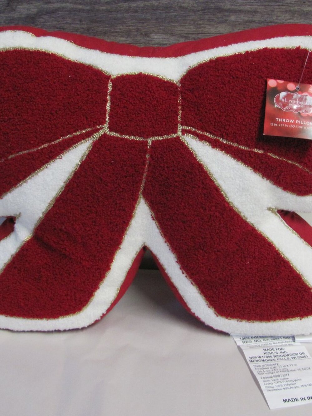 ST NICHOLAS SQUARE CHRISTMAS PILLOW NWT